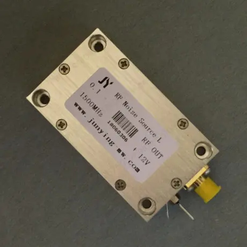 エンジニアリンググレードのRFノイズ信号源 信号発生器 スペ - Spectrum Analyzer Tracking Generator 1.5Ghz のレビューと価格